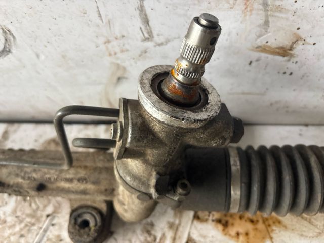 bontott TOYOTA AURIS Kormánymű Szervós