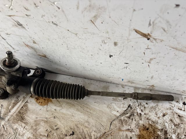 bontott TOYOTA AURIS Kormánymű Szervós