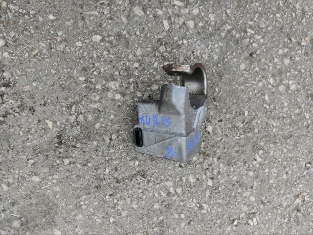 bontott TOYOTA AURIS Kormányzár (Elektromos)