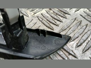 bontott TOYOTA AURIS Középső Műszerfal Díszléc