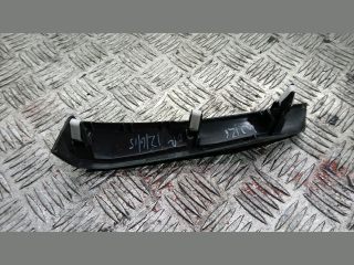 bontott TOYOTA AURIS Középső Műszerfal Díszléc