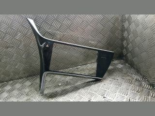 bontott TOYOTA AURIS Középső Műszerfal Díszléc