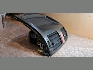 bontott TOYOTA AURIS Középső Szellőző