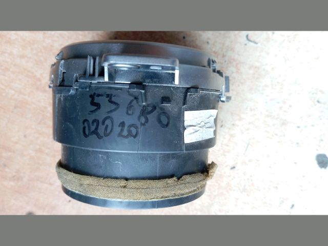 bontott TOYOTA AURIS Középső Szellőző