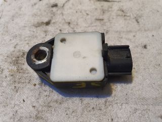 bontott TOYOTA AURIS Központi Ütközés Érzékelő