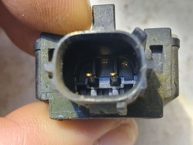 bontott TOYOTA AURIS Központi Ütközés Érzékelő