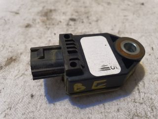 bontott TOYOTA AURIS Központi Ütközés Érzékelő