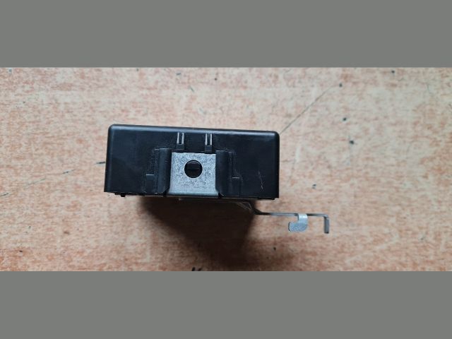 bontott TOYOTA AURIS Központizár Elektronika