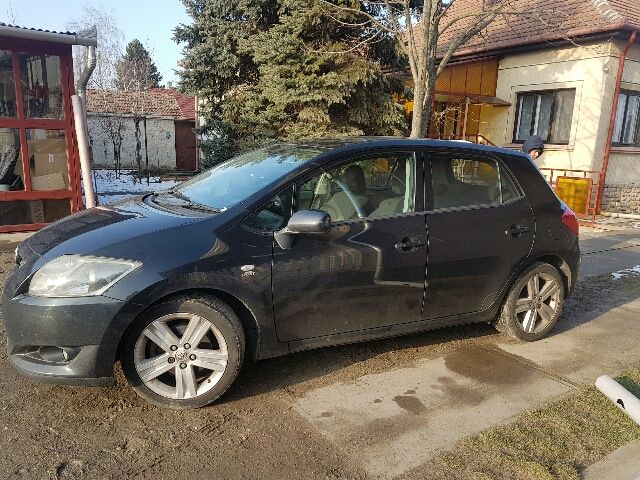 bontott TOYOTA AURIS Légszűrő Ház Fedél