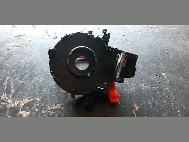 bontott TOYOTA AURIS Légzsák Átvezető Szalagkábel