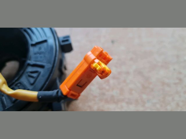 bontott TOYOTA AURIS Légzsák Átvezető Szalagkábel