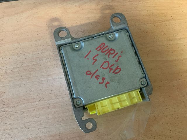 bontott TOYOTA AURIS Légzsák Elektronika