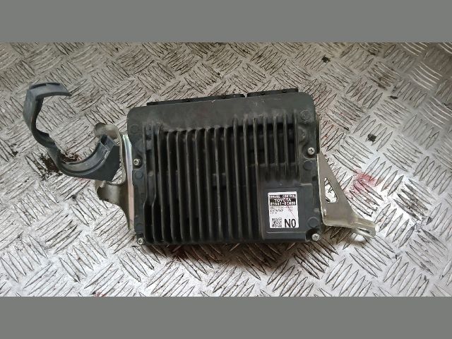 bontott TOYOTA AURIS Motorvezérlő