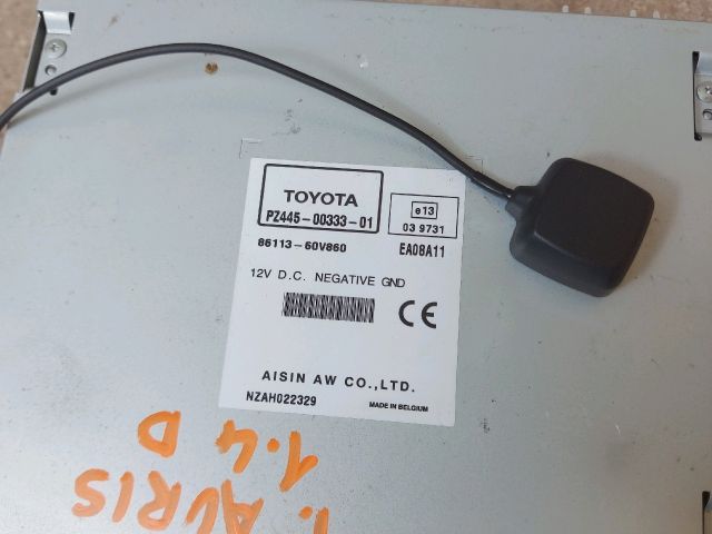 bontott TOYOTA AURIS Rádió / CD
