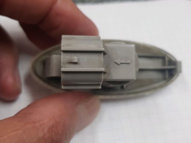 bontott TOYOTA AURIS Sárvédő Irányjelző (Pozíciófüggetlen)