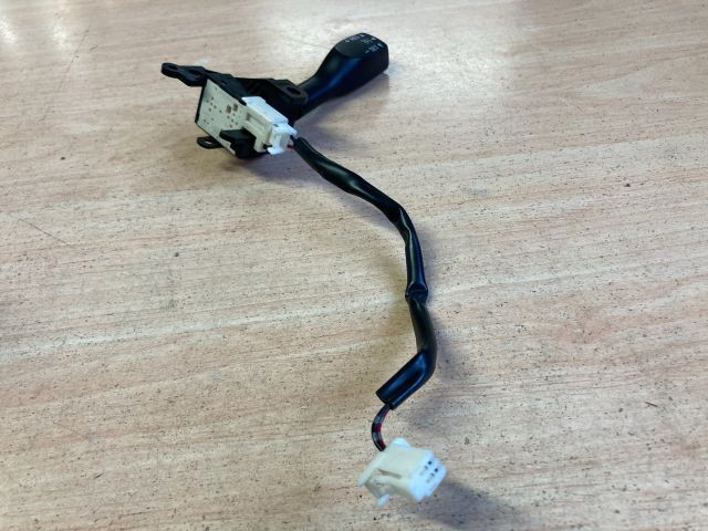 bontott TOYOTA AURIS Tempomat Kar (Magában)