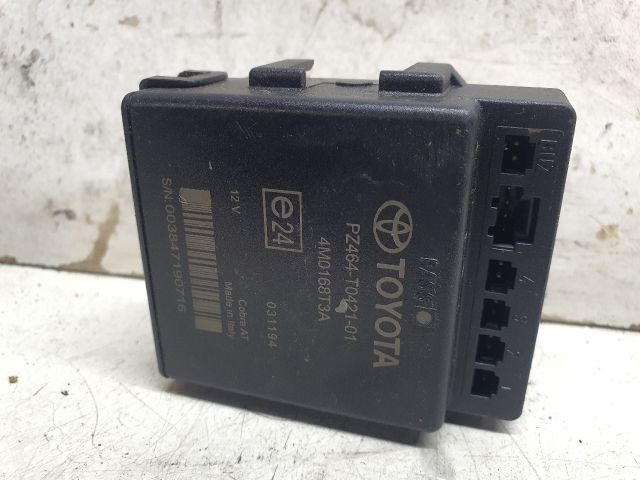 bontott TOYOTA AURIS Tolatóradar Elektronika