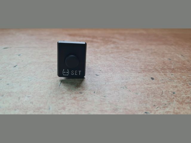 bontott TOYOTA AURIS TPMS Kapcsoló