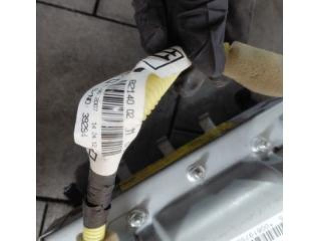 bontott TOYOTA AURIS Utasoldali Légzsák