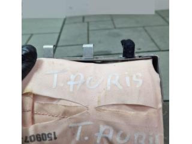 bontott TOYOTA AURIS Utasoldali Légzsák
