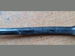 bontott TOYOTA AURIS Üzemanyagcső