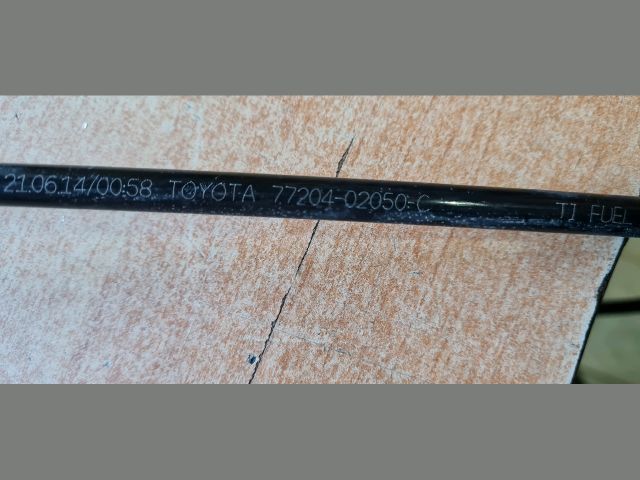 bontott TOYOTA AURIS Üzemanyagcső