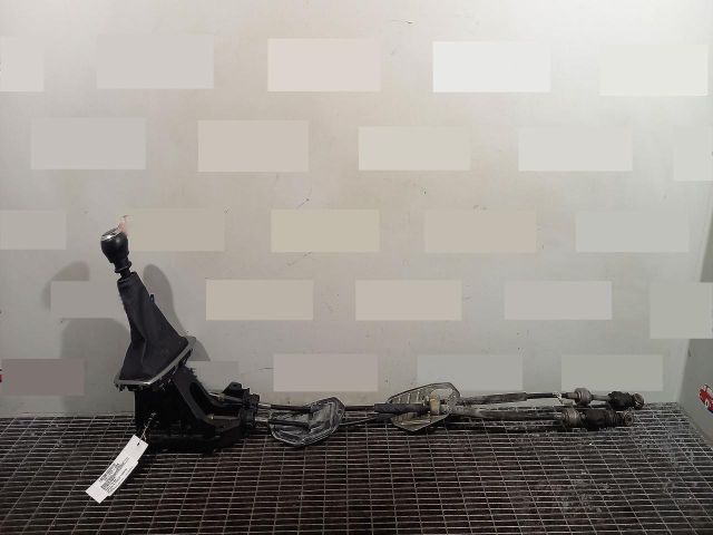 bontott TOYOTA AURIS Váltógomb