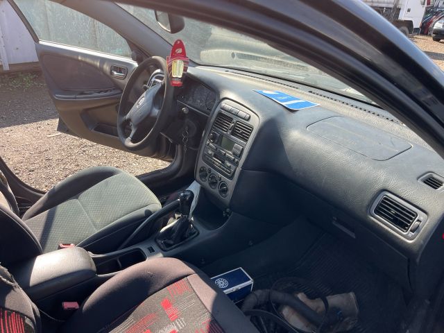 bontott TOYOTA AVENSIS T22 ABS Kocka