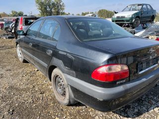 bontott TOYOTA AVENSIS T22 Bal első Csonkállvány Kerékaggyal