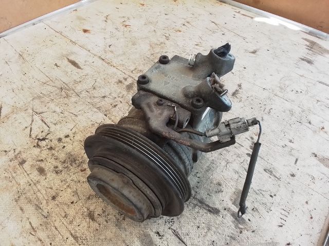 bontott TOYOTA AVENSIS T22 Klímakompresszor