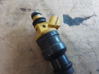 bontott TOYOTA AVENSIS T22 Porlasztó (1 db)