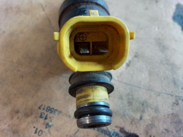 bontott TOYOTA AVENSIS T22 Porlasztó (1 db)