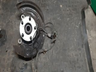 bontott TOYOTA AVENSIS T22 Bal első Csonkállvány Kerékaggyal