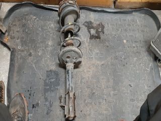 bontott TOYOTA AVENSIS T22 Bal első Gólyaláb (Lengécsillapító, Rugó)