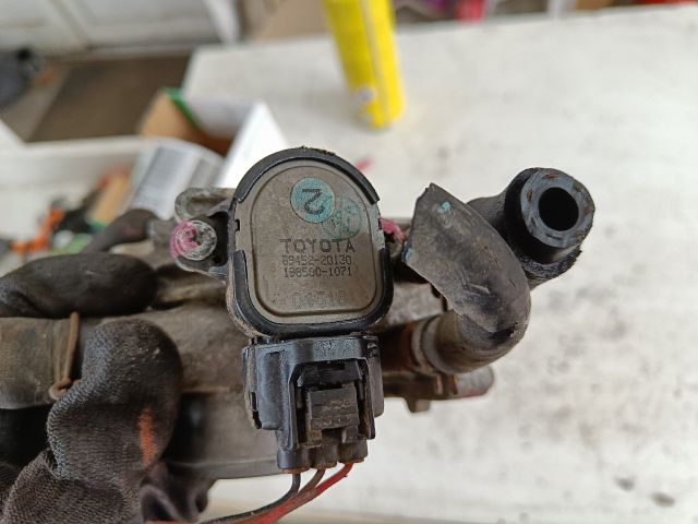 bontott TOYOTA AVENSIS T22 Fojtószelep (Mechanikus)