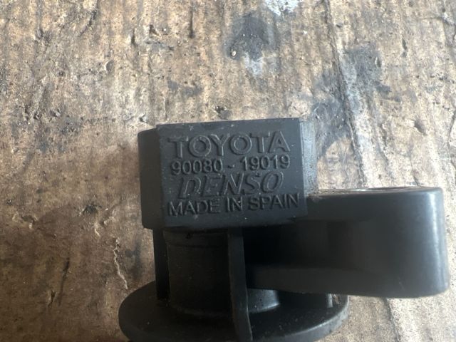 bontott TOYOTA AVENSIS T22 Gyújtótrafó