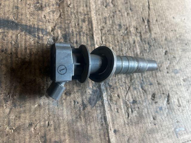 bontott TOYOTA AVENSIS T22 Gyújtótrafó