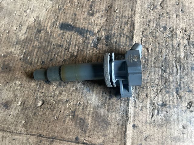 bontott TOYOTA AVENSIS T22 Gyújtótrafó