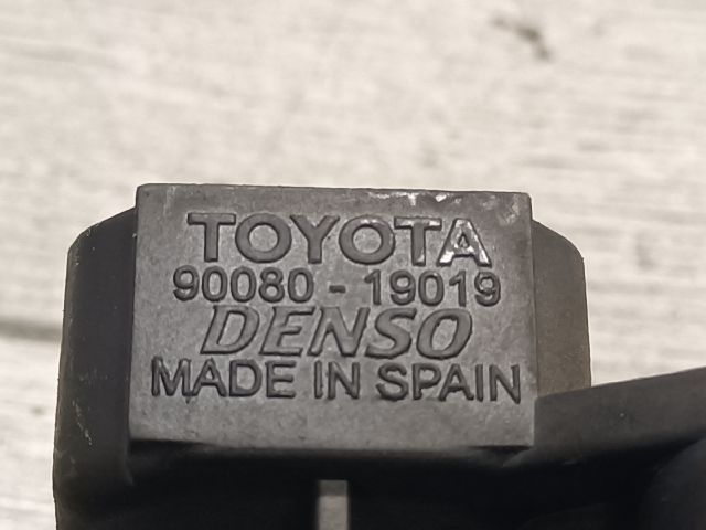 bontott TOYOTA AVENSIS T22 Gyújtótrafó