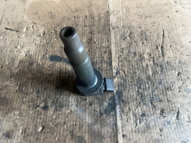 bontott TOYOTA AVENSIS T22 Gyújtótrafó