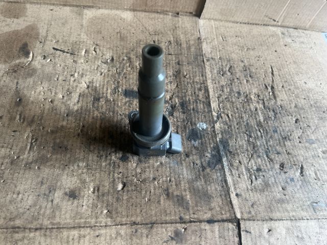 bontott TOYOTA AVENSIS T22 Gyújtótrafó