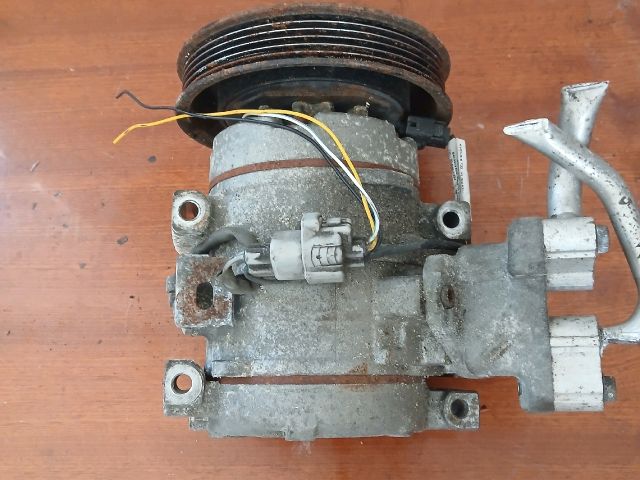 bontott TOYOTA AVENSIS T22 Klímakompresszor