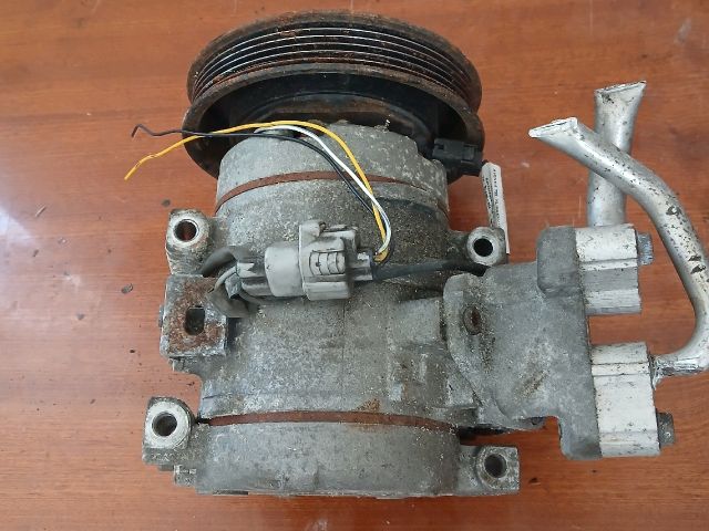 bontott TOYOTA AVENSIS T22 Klímakompresszor