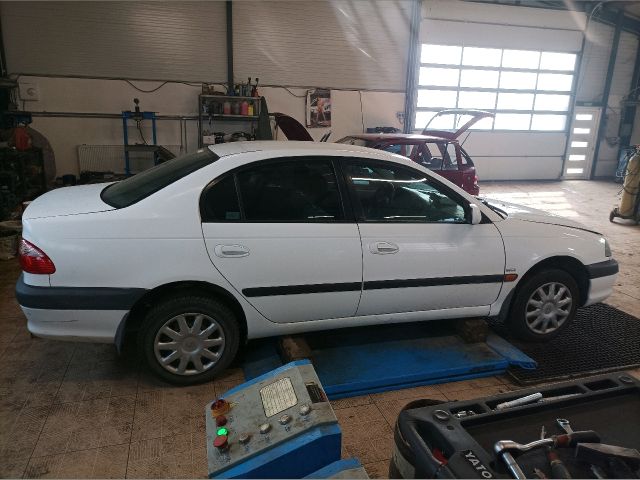 bontott TOYOTA AVENSIS T22 Önindító