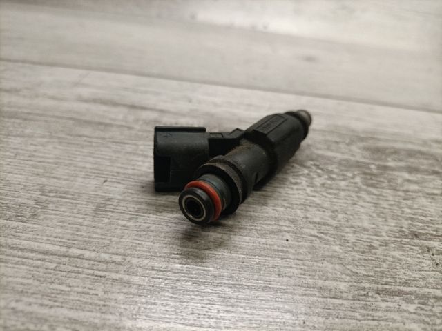 bontott TOYOTA AVENSIS T22 Porlasztó (1 db)