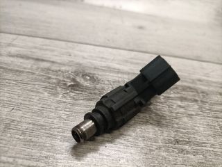 bontott TOYOTA AVENSIS T22 Porlasztó (1 db)