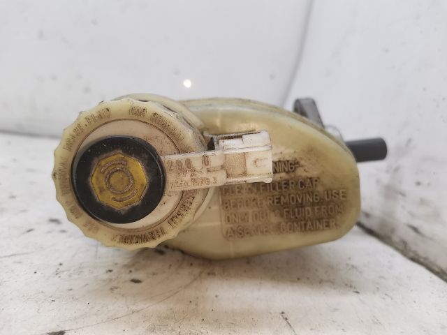 bontott TOYOTA AVENSIS T22 Főfékhenger