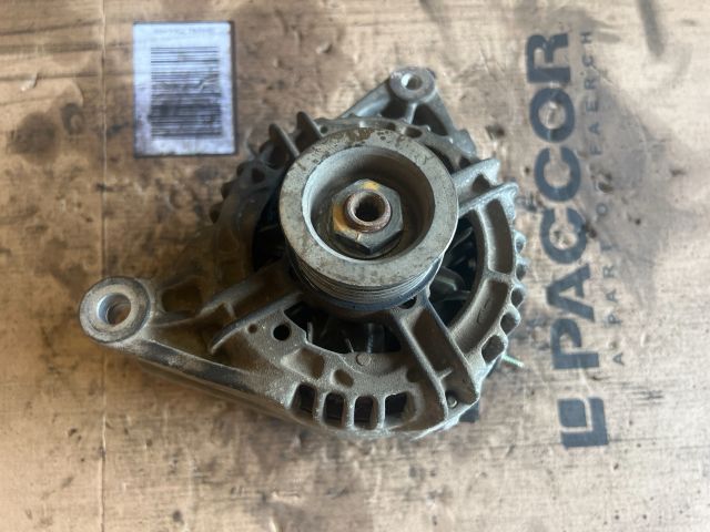 bontott TOYOTA AVENSIS T22 Generátor