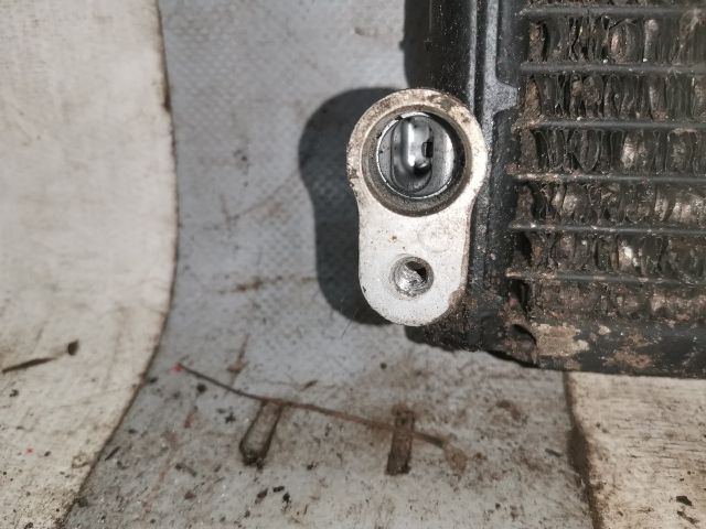 bontott TOYOTA AVENSIS T22 Klímahűtő Radiátor