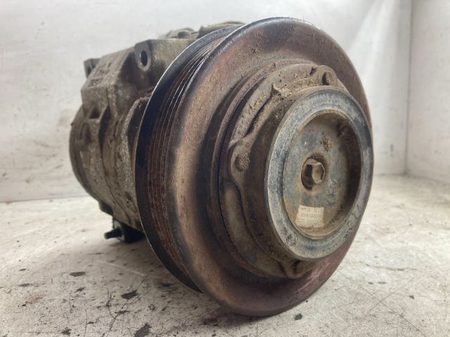 bontott TOYOTA AVENSIS T22 Klímakompresszor